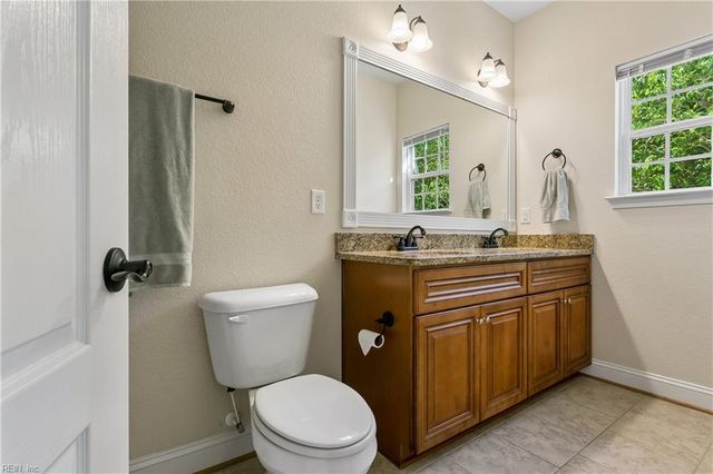 7598 Villa CT, Gloucester Point, VA 23062