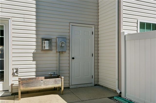 7598 Villa CT, Gloucester Point, VA 23062