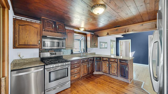 10730 Forestdale Street, St. John, IN 46373