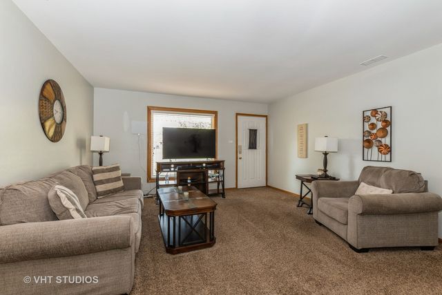 8700 W 168TH Street, Orland Park, IL 60462