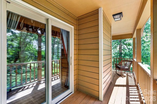 200 Newman Drive, Hendersonville, NC 28792