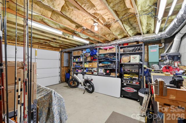 200 Newman Drive, Hendersonville, NC 28792
