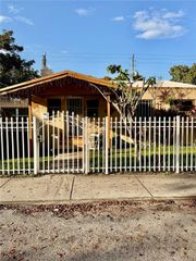 729 NW 47th Ter, Miami, FL 33127