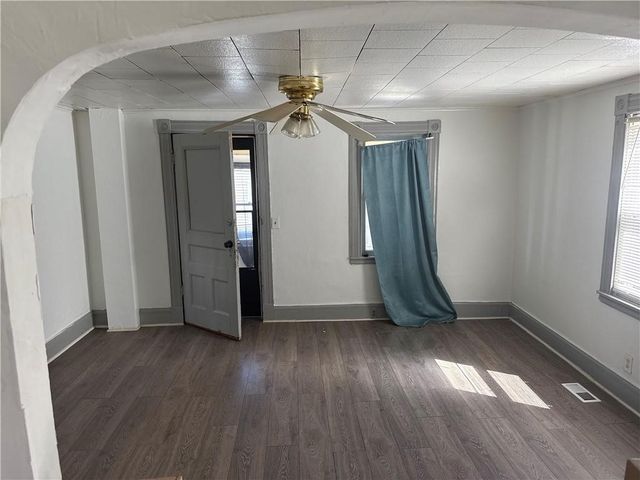 27 Leavenworth Street, Rochester, NY 14613