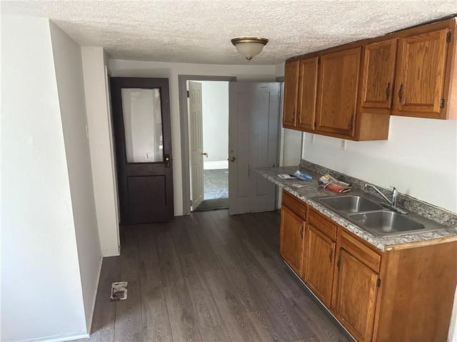 27 Leavenworth Street, Rochester, NY 14613