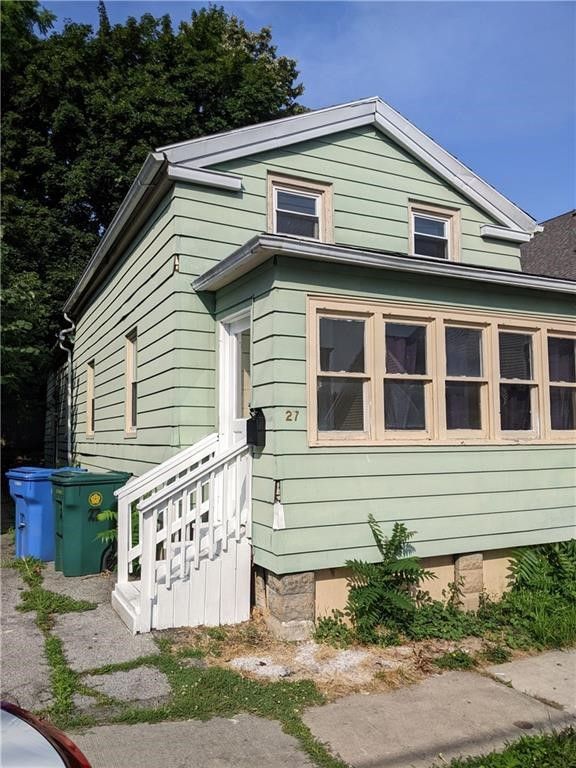 27 Leavenworth Street, Rochester, NY 14613