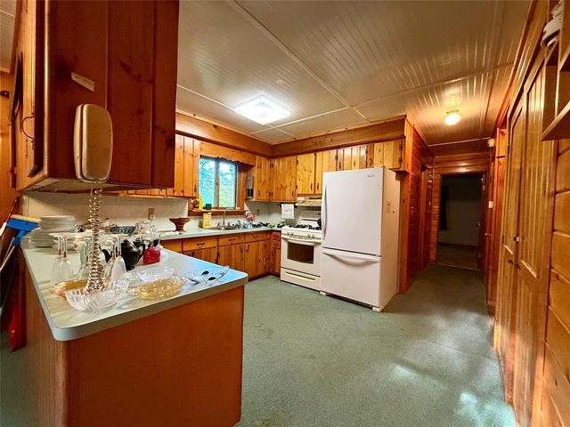 12158W Twin Lake Road, Hayward, WI 54843