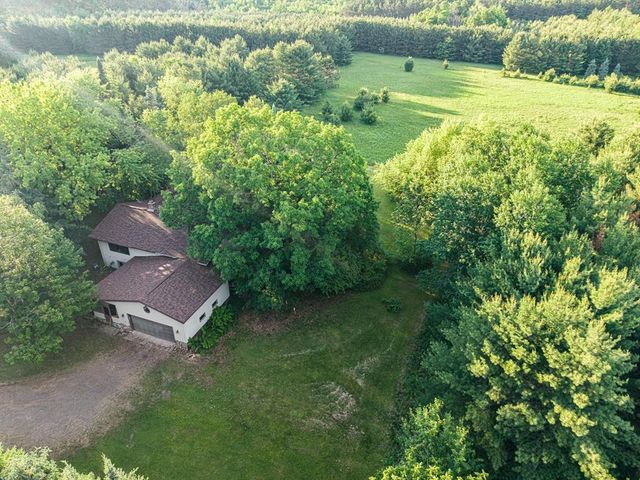 12158W Twin Lake Road, Hayward, WI 54843