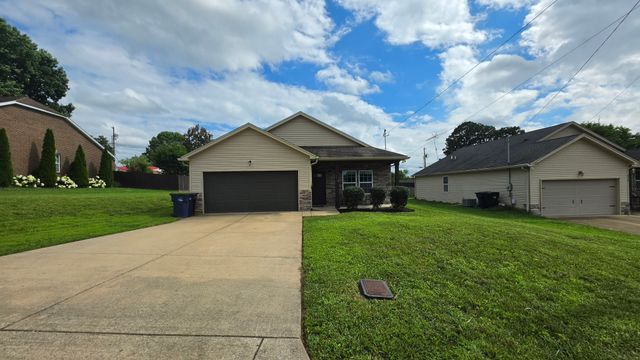 216 Woodsong Ln, Columbia, TN 38401