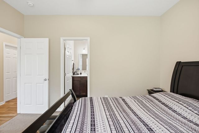 216 Woodsong Ln, Columbia, TN 38401