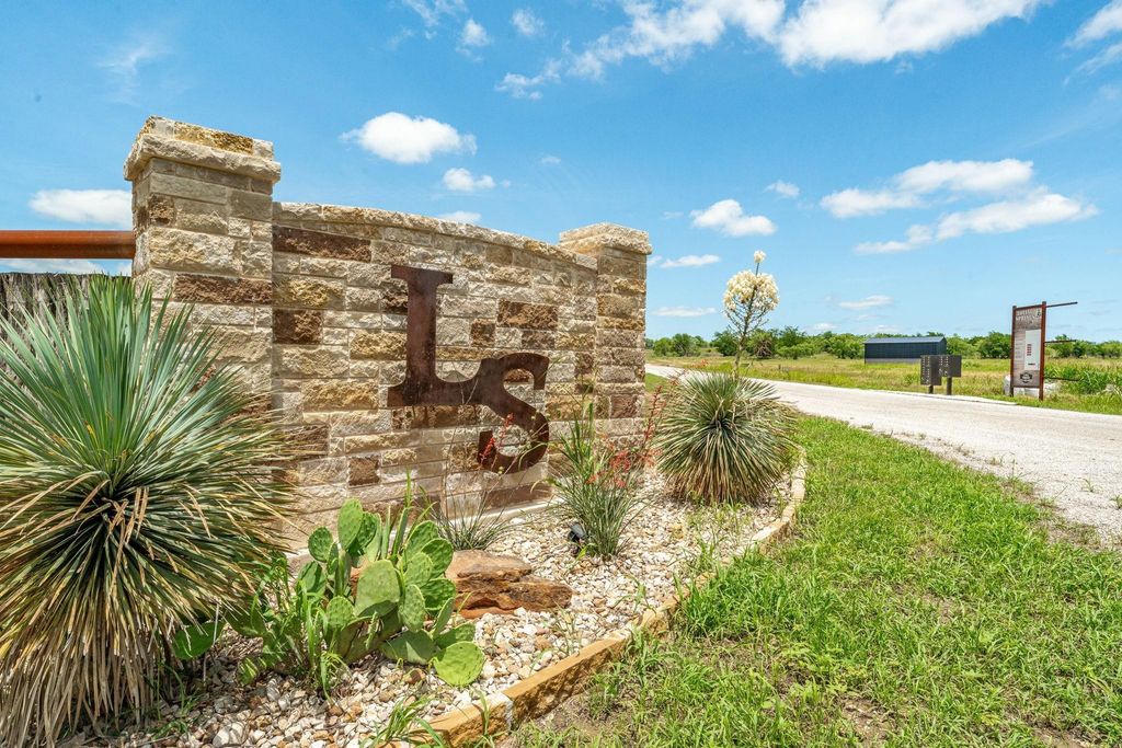 1032 Goodnight Trail, Perrin, TX 76486