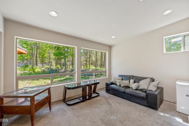 17283 Kingfisher Drive, Bend, OR 97707