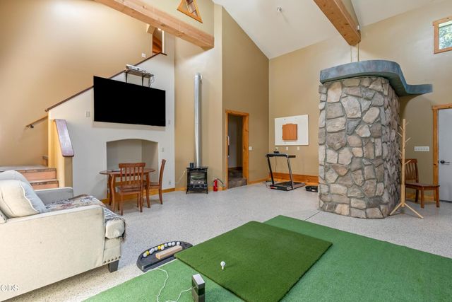 17283 Kingfisher Drive, Bend, OR 97707