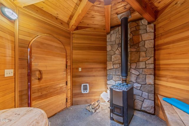 17283 Kingfisher Drive, Bend, OR 97707