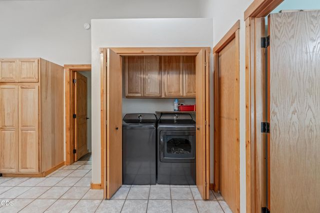 17283 Kingfisher Drive, Bend, OR 97707