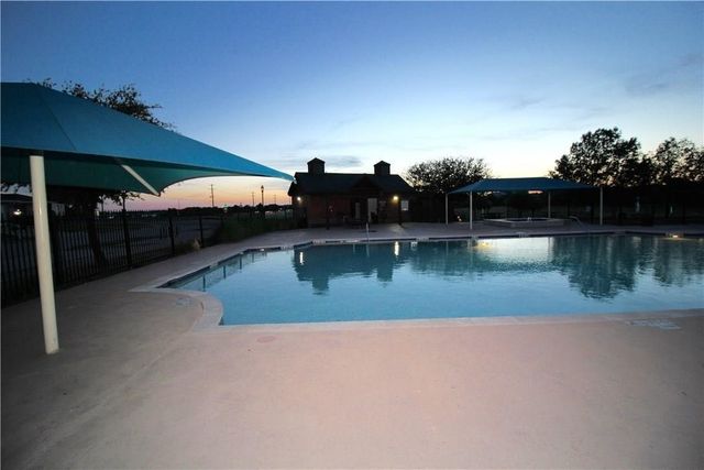 1557 Chivalry Lane, Little Elm, TX 75068