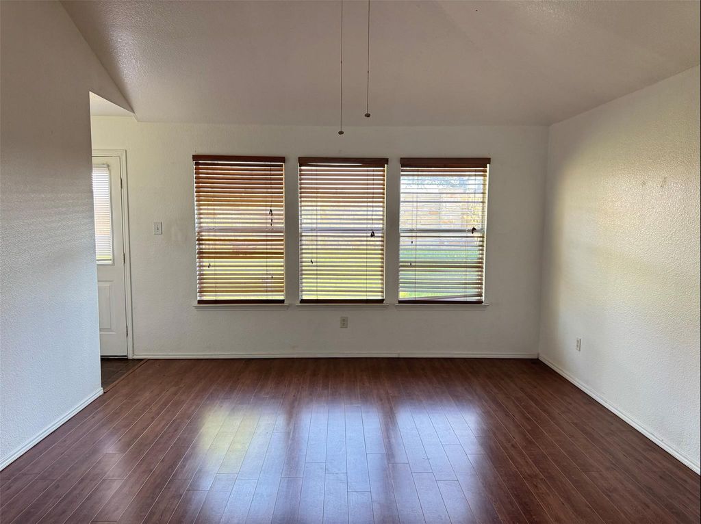 1557 Chivalry Lane, Little Elm, TX 75068