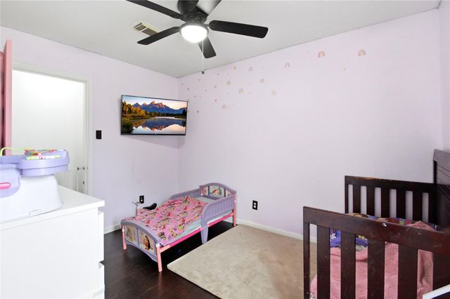 9326 Montgomery Lane, La Porte, TX 77571