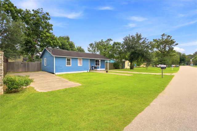 9326 Montgomery Lane, La Porte, TX 77571