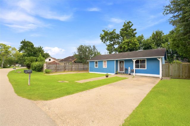 9326 Montgomery Lane, La Porte, TX 77571
