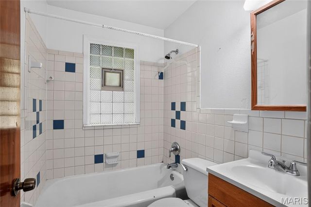 10151 Dwight Drive, St Louis, MO 63137