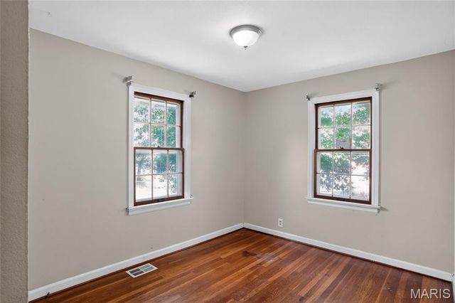 10151 Dwight Drive, St Louis, MO 63137