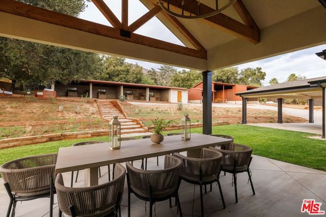 3033 Clarmeya Lane, Pasadena, CA 91107