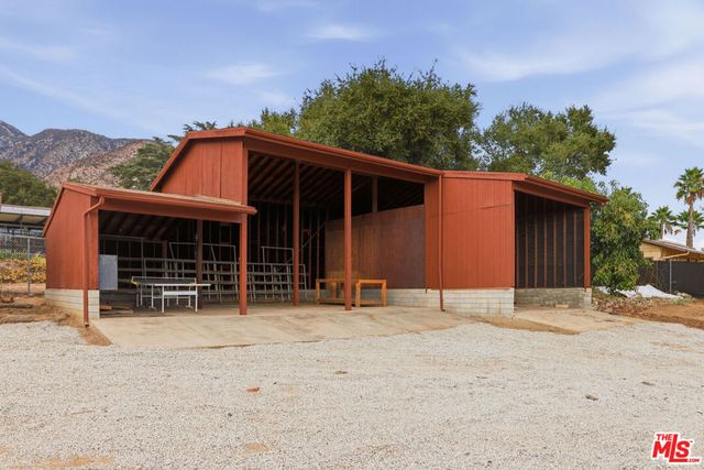 3033 Clarmeya Lane, Pasadena, CA 91107