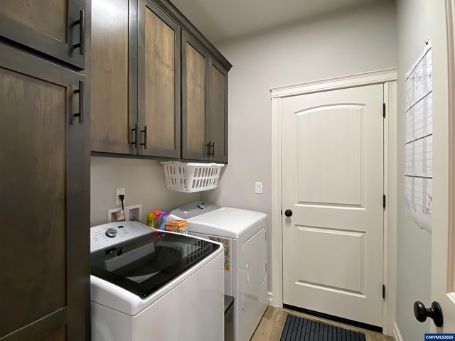 1786 Ammon St NW, Salem, OR 97304