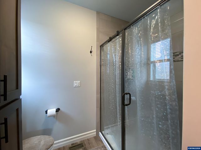 1786 Ammon St NW, Salem, OR 97304