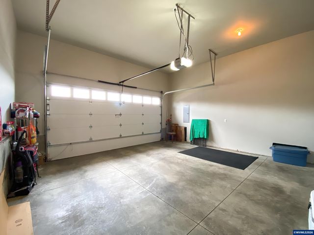 1786 Ammon St NW, Salem, OR 97304