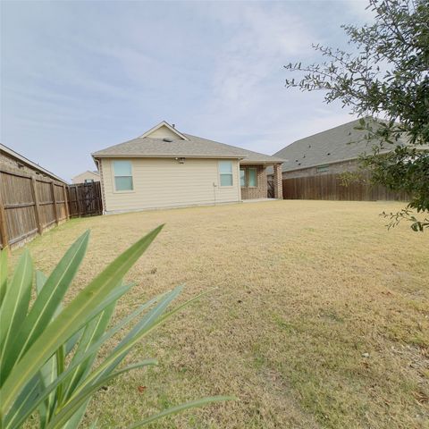2513 Real Quiet Drive, Forney, TX 75126