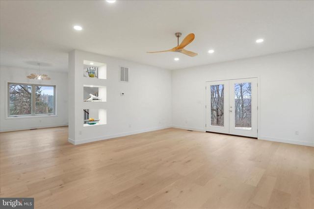 201 NATHANIEL DR, Winchester, VA 22603