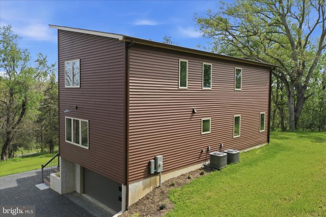 201 NATHANIEL DR, Winchester, VA 22603