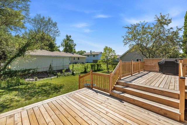 2925 Cherry Tree COURT, Racine, WI 53402