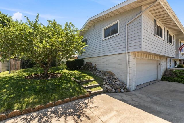 2925 Cherry Tree COURT, Racine, WI 53402