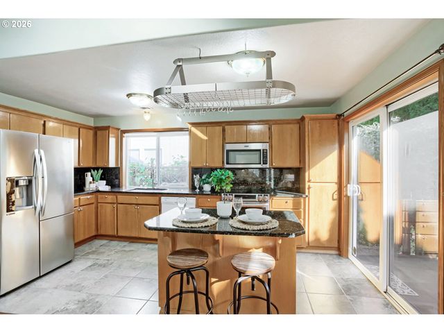 18226 Sw 133RD Ter, Tualatin, OR 97062