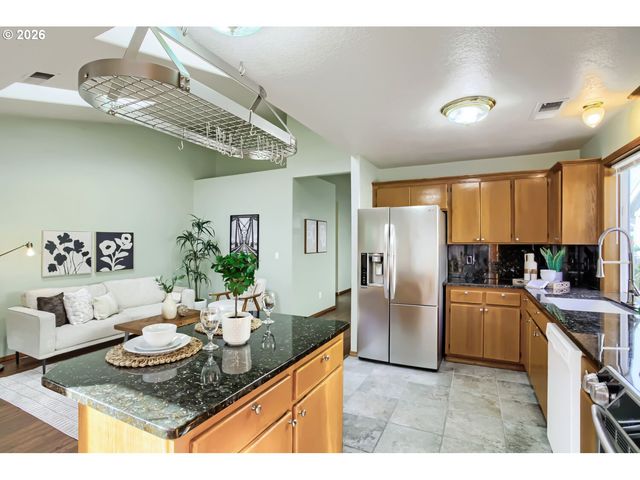 18226 Sw 133RD Ter, Tualatin, OR 97062