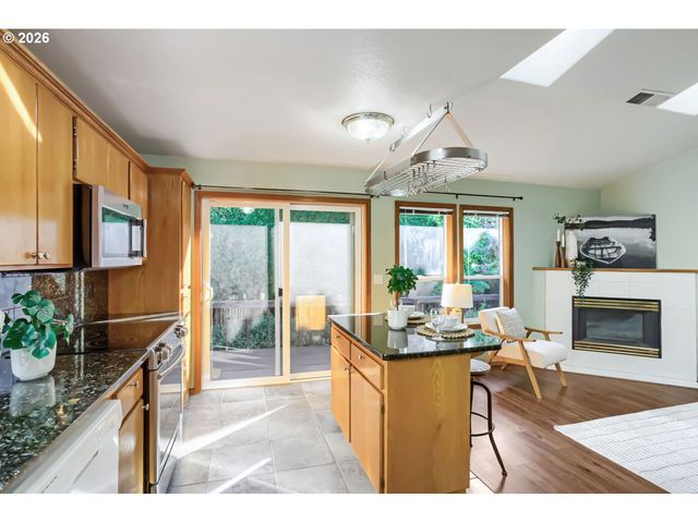 18226 Sw 133RD Ter, Tualatin, OR 97062