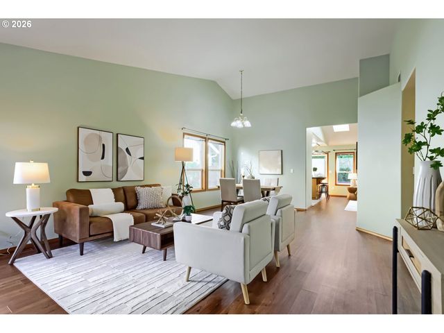 18226 Sw 133RD Ter, Tualatin, OR 97062