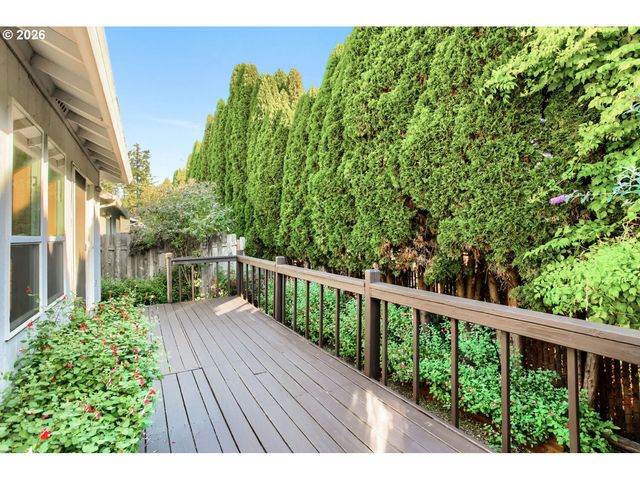 18226 Sw 133RD Ter, Tualatin, OR 97062