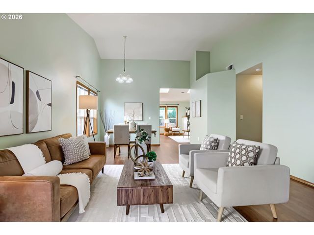 18226 Sw 133RD Ter, Tualatin, OR 97062