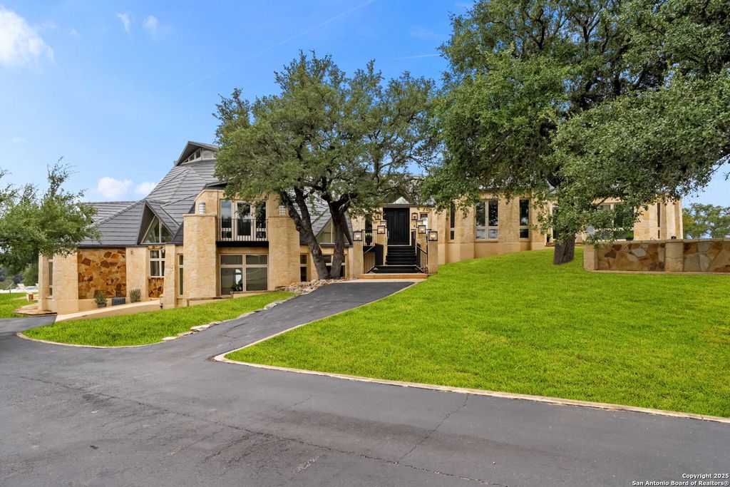 117 Clear Springs Drive, Boerne, TX 78006