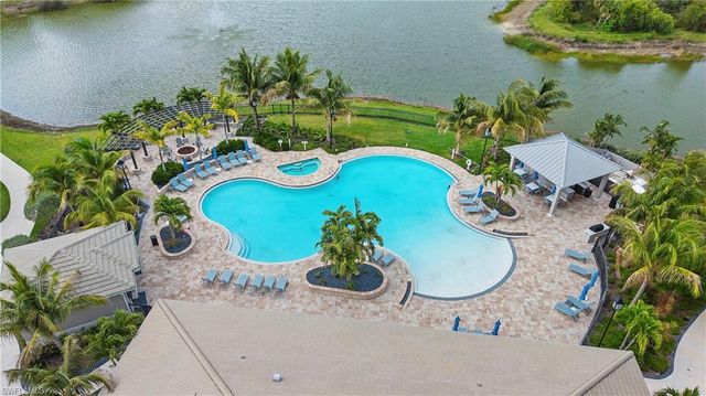 178 Indies DR E 201, Naples, FL 34114
