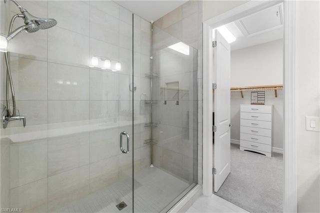 178 Indies DR E 201, Naples, FL 34114