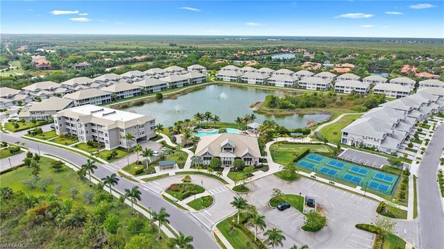 178 Indies DR E 201, Naples, FL 34114