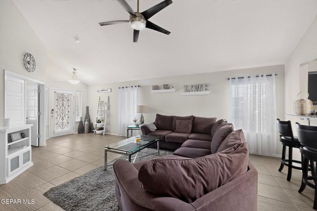 4824 NEW RANCH Court, El Paso, TX 79934