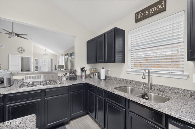 4824 NEW RANCH Court, El Paso, TX 79934