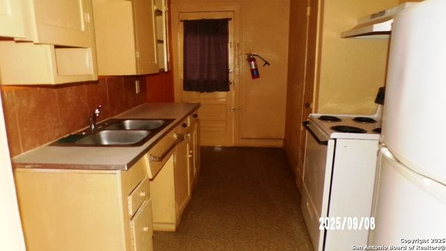 704 N Washington, Beeville, TX 78102