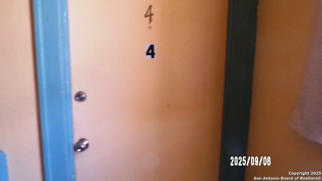 704 N Washington, Beeville, TX 78102